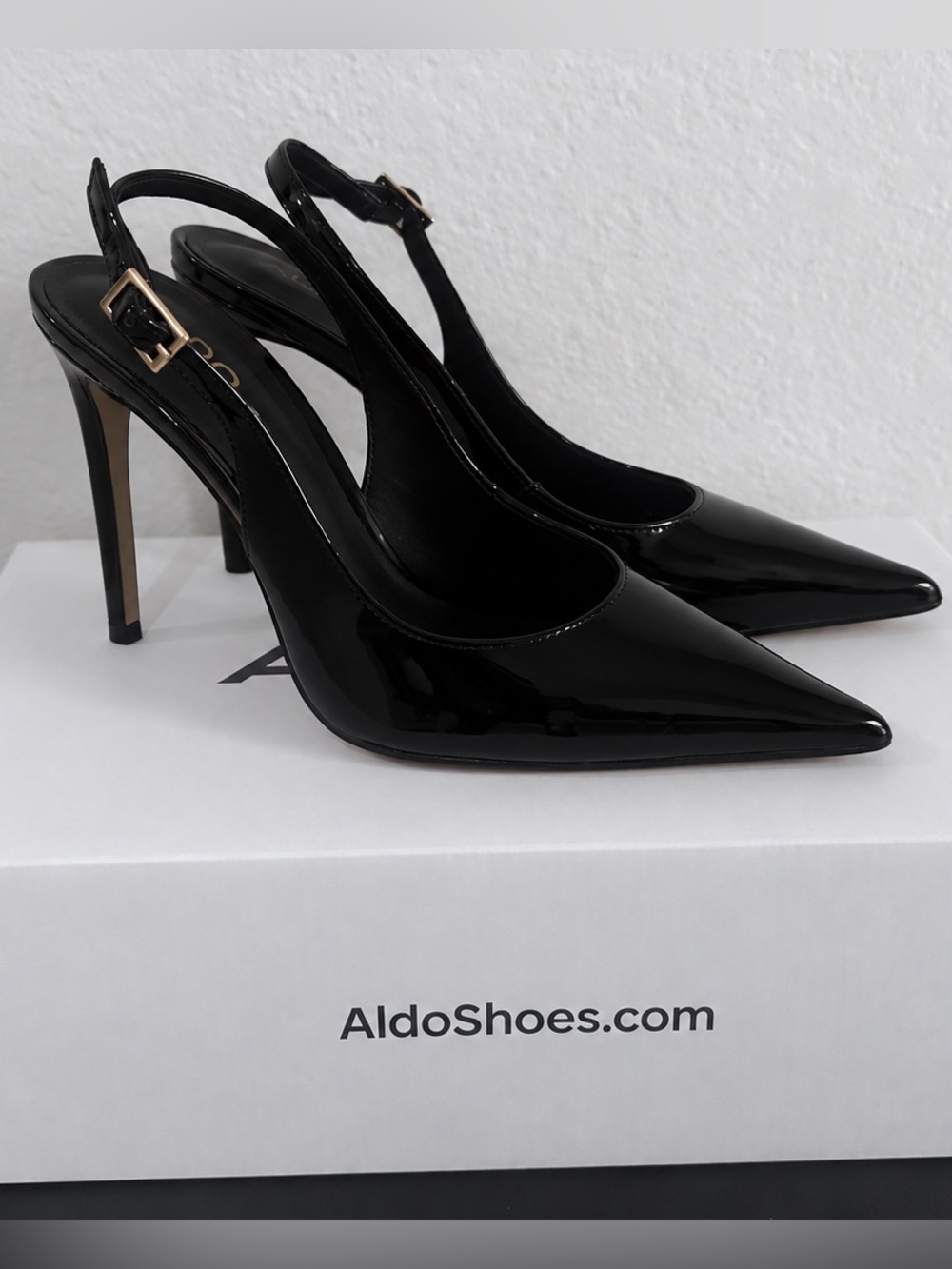 Aldo Black Patent Stessysling Slingback Pointed Pumps with Gold Buckle size 5